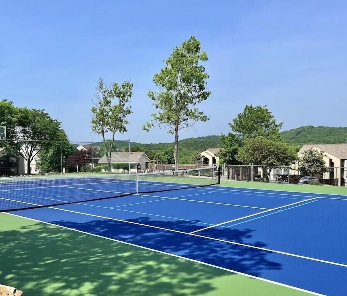 Beautiful Branson Getaway-Next To Silver Dollar City &Tablerock-Family Amenities Exterior photo