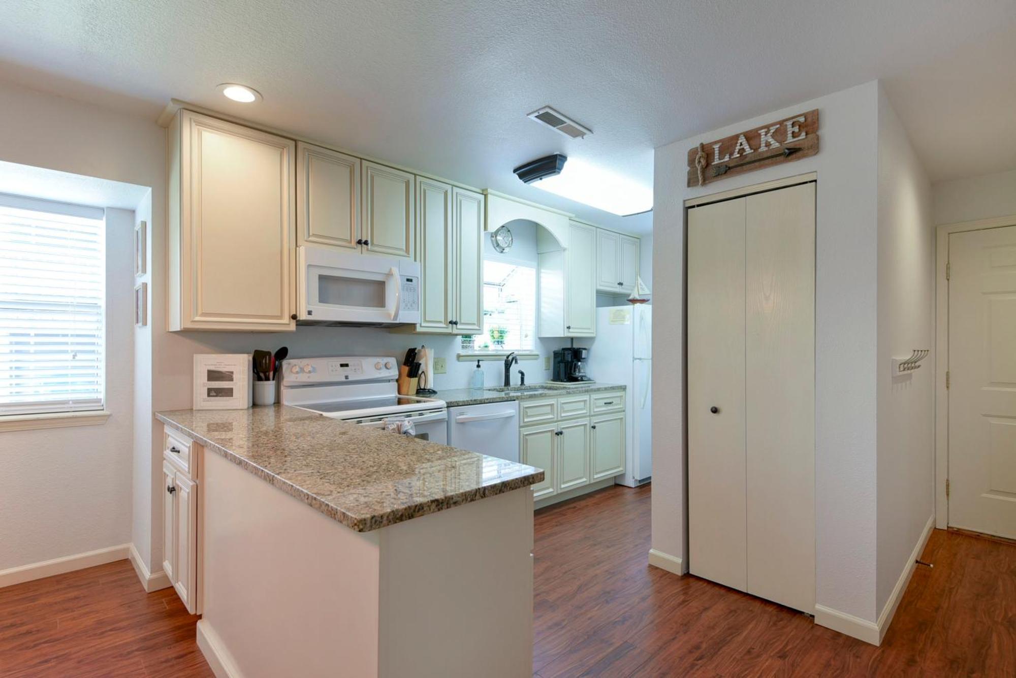 Beautiful Branson Getaway-Next To Silver Dollar City &Tablerock-Family Amenities Exterior photo